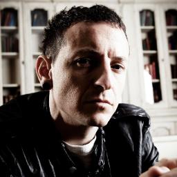 Честер Беннингтон, cолист «Linkin Park», покончил с собой