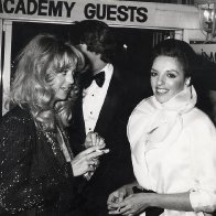 Oscar-1954. Goldie Hawn and Liza Minnelli