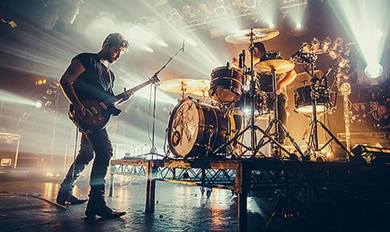 RoyalBlood2014rs04.jpg