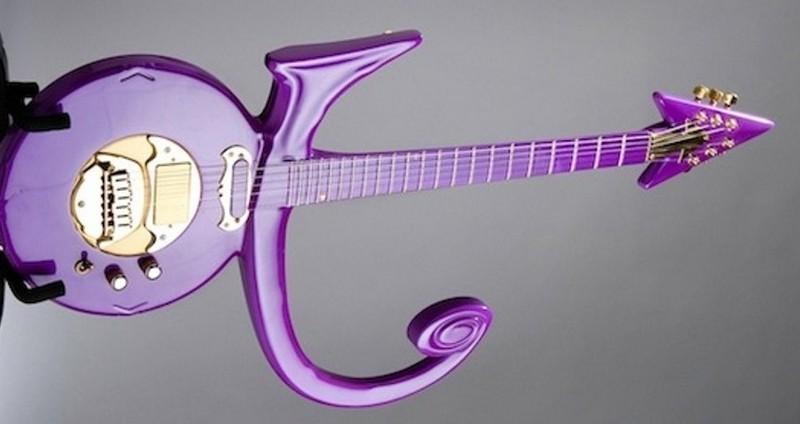 princepurpleguitar2.jpg