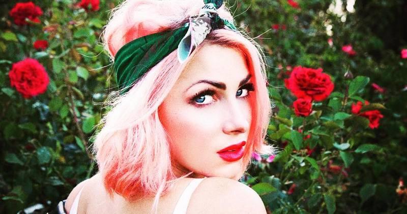 BonnieMckee2017Thornsc.jpg