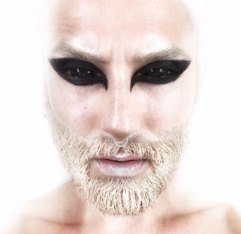 conchitawurst2018VICHc.jpg