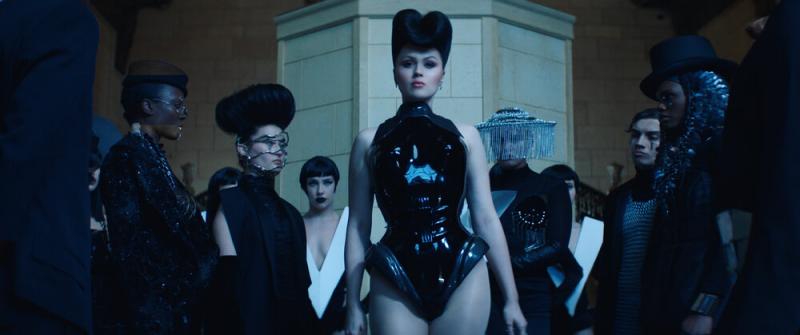 Viktoria Modesta   . 2019 06.jpeg