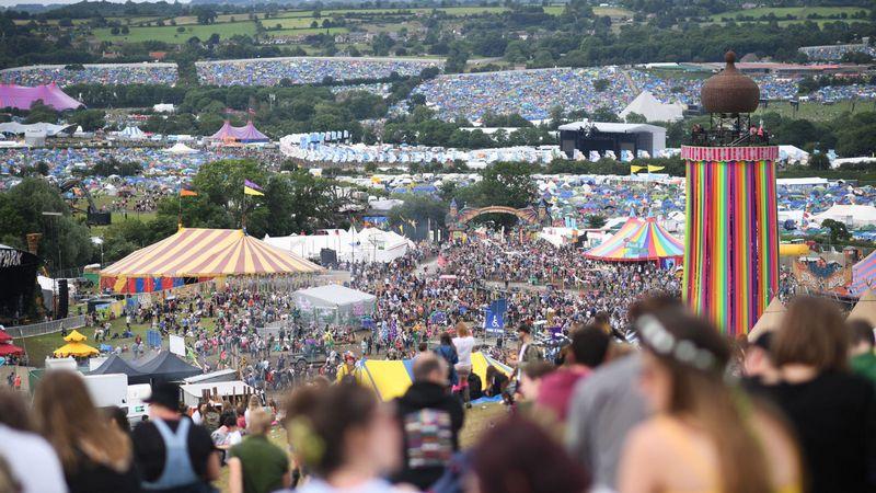 Glastonbury82.jpg