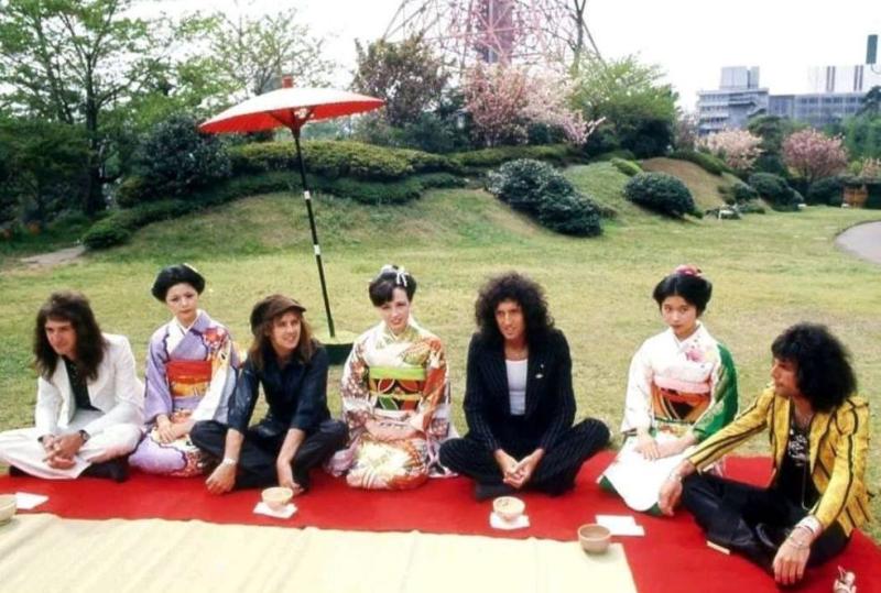 queeninjapan1.jpg