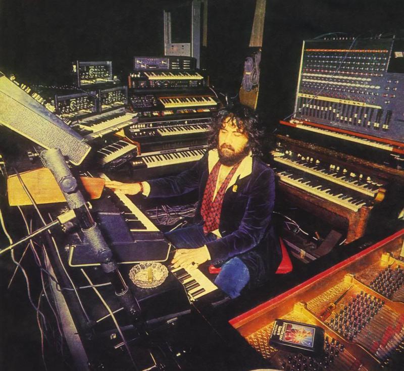 Vangelis  2022 08.jpg