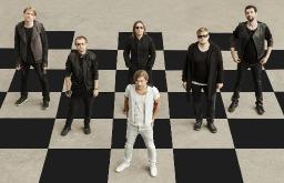Лёва и Шура из &laquo;Би-2&raquo; сыграли в клипе &laquo;Компромисс&raquo; роли шахматных фигур