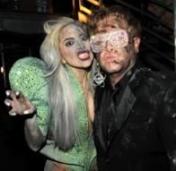 Леди Гага стала крестной матерью сына Элтона Джона 