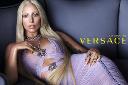 Дом моды «Версаче» запустил рекламную кампанию с Леди Гага
