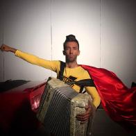 Виталий Воронко стал суперменом в желтом трико 