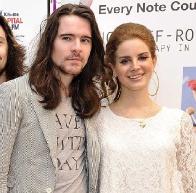 Лана дель Рей в клипе &laquo;Summer Wine&raquo; представила очередной римейк и жениха 