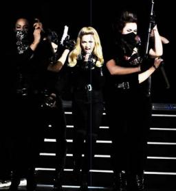 Альбом Мадонны &laquo;MDNA&raquo; потерпел финансовый провал 