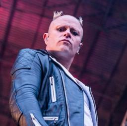 Альбом «The Prodigy» возглавил хит-парады 