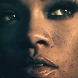 Рианна выпустила долгожданный клип на композицию «Diamonds»