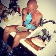 Свежий клип &laquo;Dark Necessities&raquo; от RHCP снят на кухне