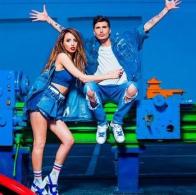 &laquo;Время и Стекло&raquo; свой новый клип &laquo;Навернопотомучто&raquo; наполнили позитивом и фишками