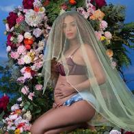 Бейонсе ожидает двойню, Фарелл Уильямс &ndash; тройню 