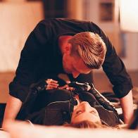 Юлианна Караулова обнажилась в клипе &laquo;Не верю&raquo;