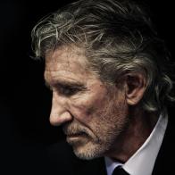 Клип Уотерса &laquo;Wait For Her&raquo; стал продолжением &laquo;The Last Refugee&raquo;