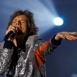 Rolling Stones выпустили два клипа и отправились на гастроли