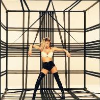 Ферги в клипе &laquo;You Already Know&raquo; &laquo;живет на всю катушку&raquo;