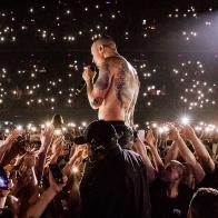 &laquo;Linkin Park&raquo; выпустили клип-реквием памяти Беннингтона