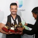 Луис Фонси получил за &laquo;Despacito&raquo; 4 &laquo;Грэмми&raquo;