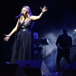 Отложенный концерт Ирины Дубцовой в Баку состоялся накануне Дня влюбленных 