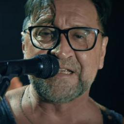 Юрий Шевчук и &laquo;ДДТ&raquo; разоблачили фабрику троллей 