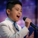 Питер Розалита, 10-летний мальчик с Филиппин, своим вокалом потряс Америку