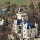 Алла Пугачева продаёт свой замок за миллиард рублей