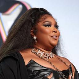 Дело Lizzo о сексуальных домогательствах передано в суд