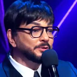 После &laquo;голой вечеринки&raquo; Киркоров резко поменял имидж и поведение