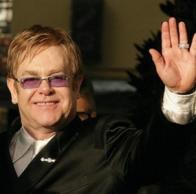 Элтон Джон устроил скандал в Пекине 