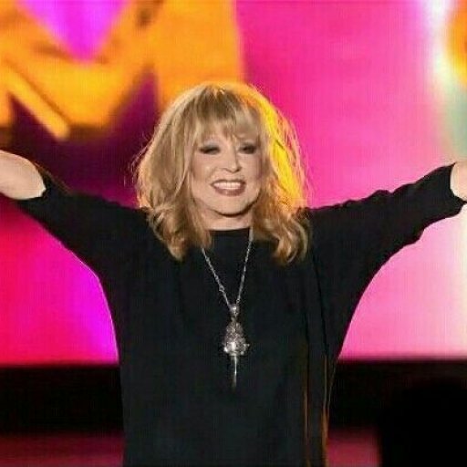 alla-pugacheva-2016-gold-grammy-show-biz.by-03