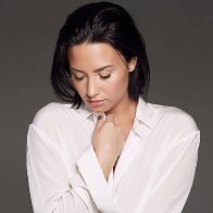 Demi-Lovato-2017-billboard-show-biz.by-08
