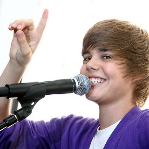 justin-bieber-2007-show-biz.by-07