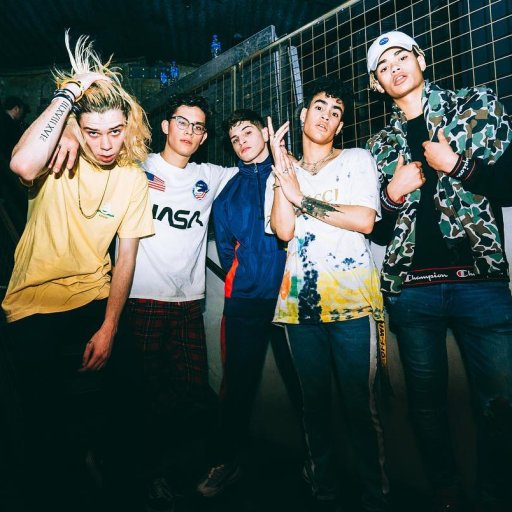 PRETTYMUCH-2018-10000hours-15