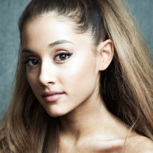 Ariana-Grande-2015-32