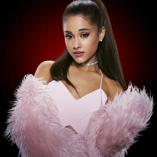 Ariana-Grande-2015-33