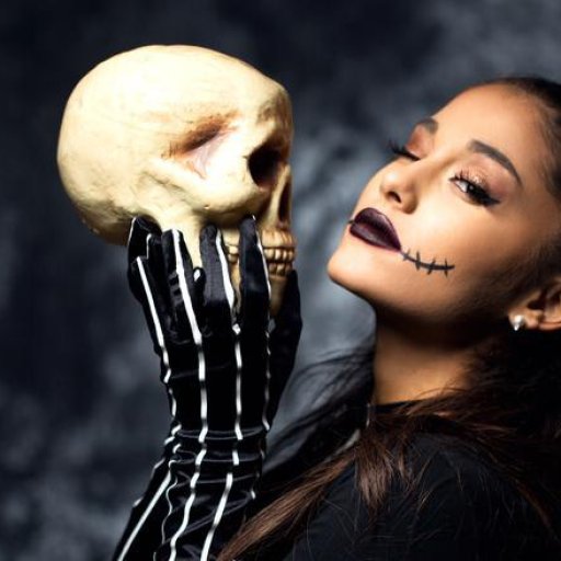 Ariana-Grande-2015-38