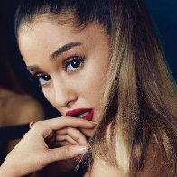 Ariana-Grande-2016-billboard-5