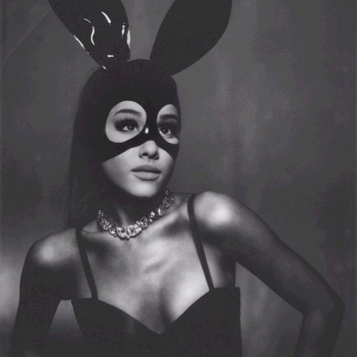 Ariana-Grande-2016-dangerous-woman-06