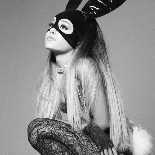 Ariana-Grande-2016-dangerous-woman-08