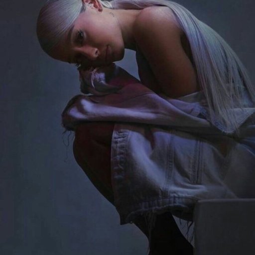 Ariana-Grande-2018-tears-02