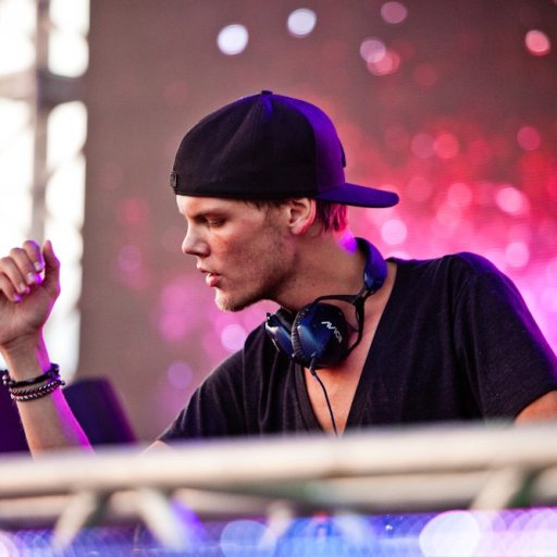 Avicii-2018-08