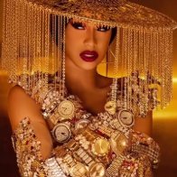 cardi-b-2018-money-3