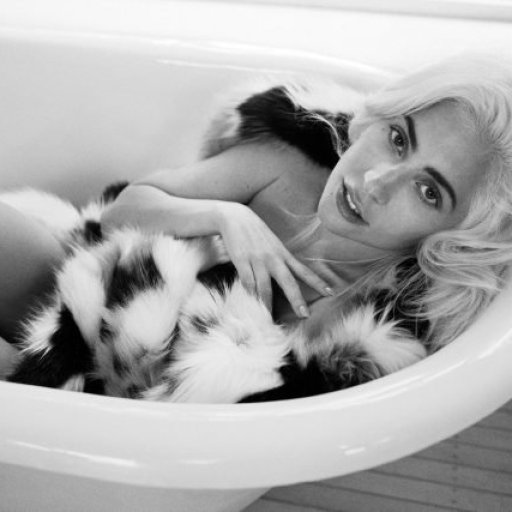 lady-gaga-2018-vogue-04