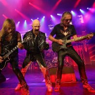 judas-priest-2018-tour-firepower-15