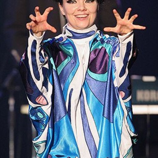 bjork-2016-image-show-biz.by-19